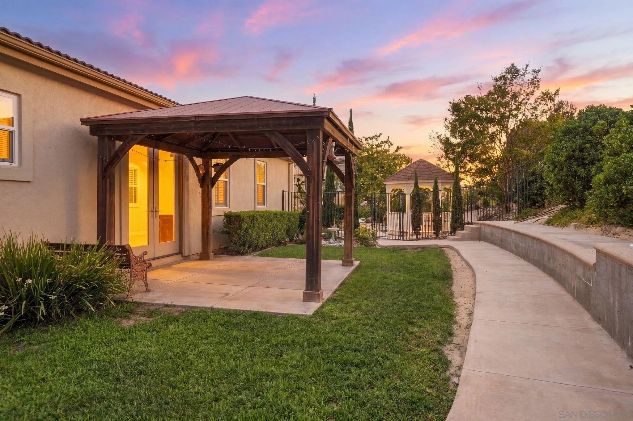 317 Valley Heights