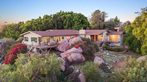 Photo of 4815 Sunrise Hills Dr, El Cajon, CA 92020 (MLS # 260004601)