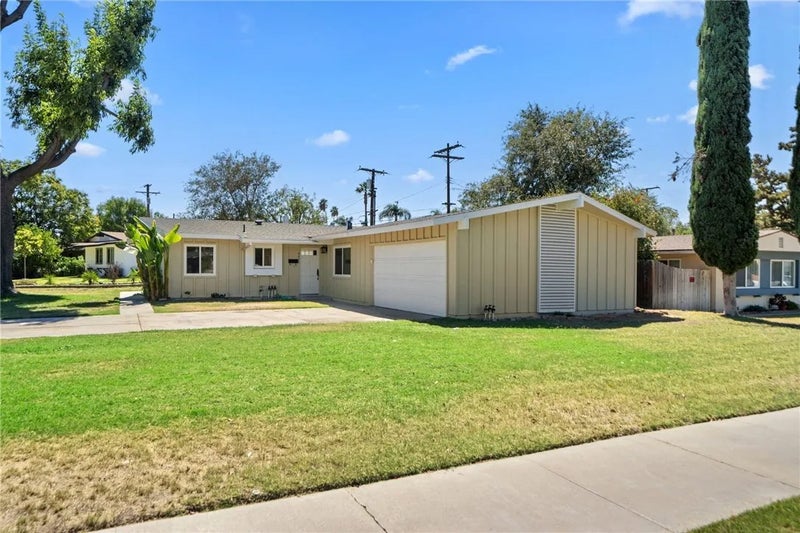 4432 BEVERLY Court