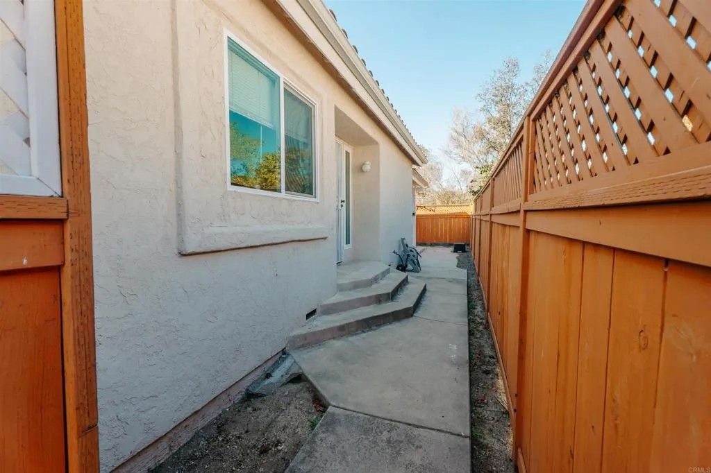 Photo of 4944 Dulin Rd Road, Fallbrook, CA 92028 (MLS # NDP2511298)