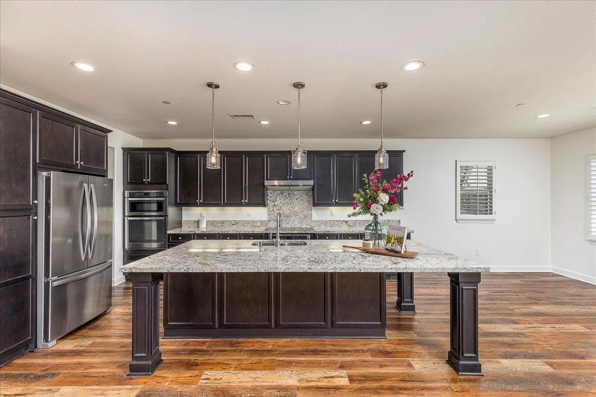45564 Gresham