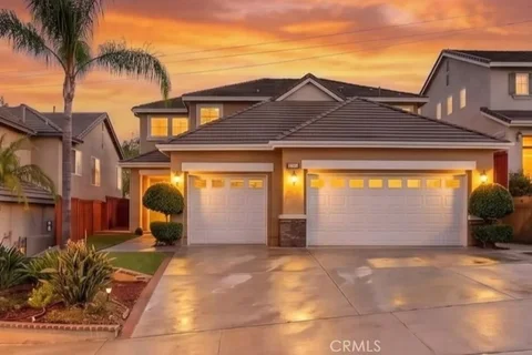 MLS: OC26175626