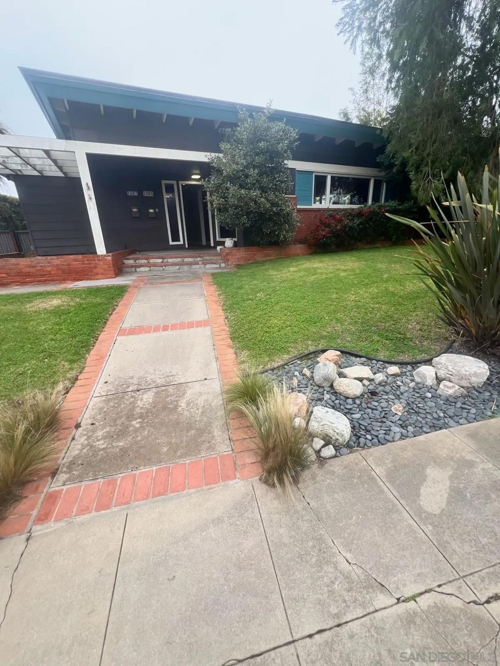 Photo of 1065 Moana Dr, San Diego, CA 92107 (MLS # 250045941)