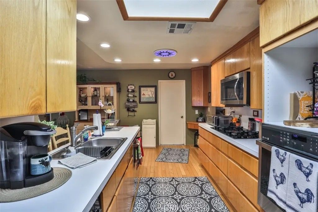 Photo of 29090 Kimberly Ave, Moreno Valley, CA 92555 (MLS # CV26028163)