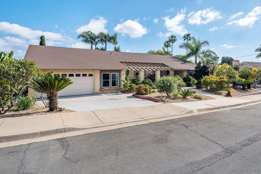 Photo of 7945 Shadow Hill Dr, La Mesa, CA 91941 (MLS # 260005955)