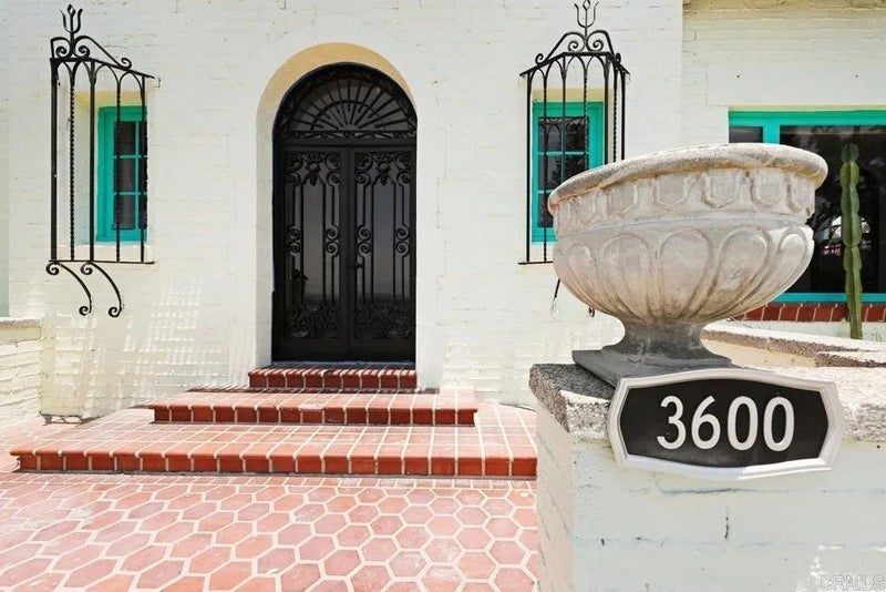 3600 Paradise Valley Road