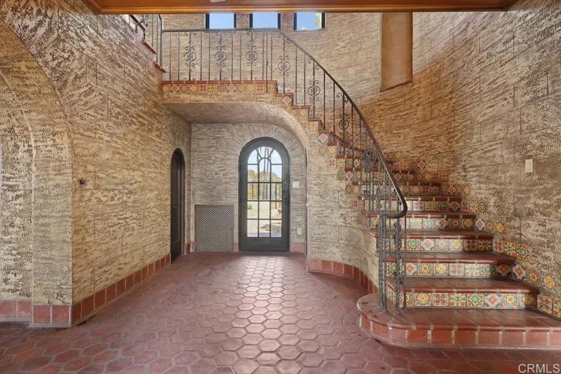 3600 Paradise Valley Road