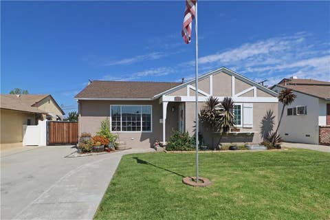 Photo of 412 Catalpa AVE, Brea, CA 92821 (MLS # PW26174041) Photo of 412 Catalpa AVE, Brea, CA 92821 (MLS # PW26174041)