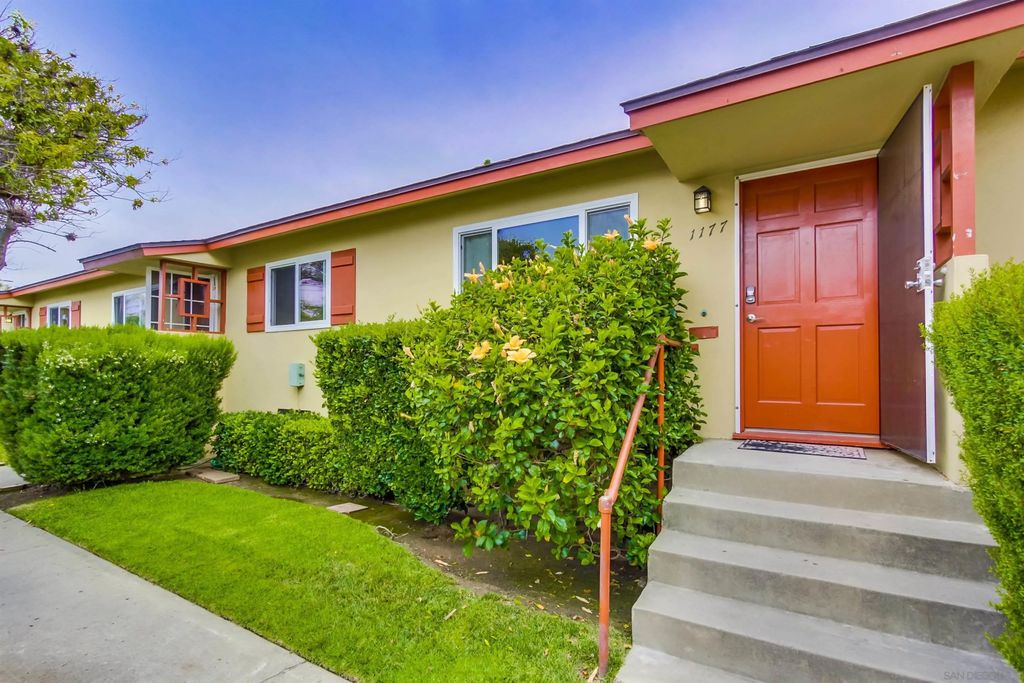 Photo of 1173-1179 Felspar St, San Diego, CA 92109 (MLS # 260004398)