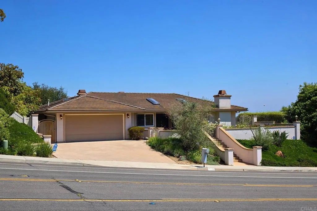 Photo of 7118 El Fuerte Street, Carlsbad, CA 92009 (MLS # NDP2605026)