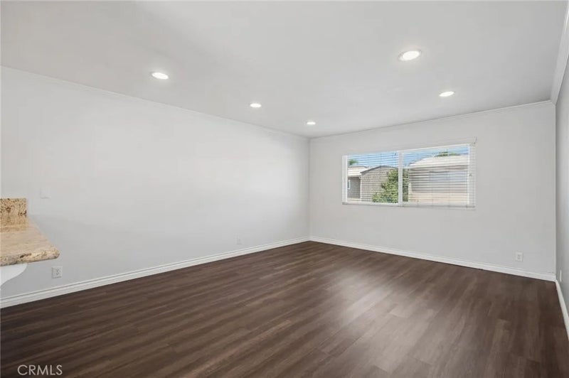 772 W Lambert 129
