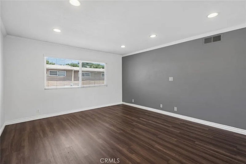 772 W Lambert 129
