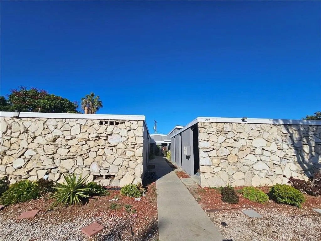 Photo of 2121 W Catalina Ave, Anaheim, CA 92801 (MLS # PW26093928)