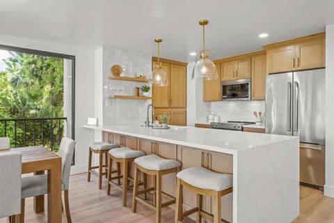 Photo of 2500 Torrey Pines Road #305, La Jolla, CA 92037 (MLS # PTP2506592)