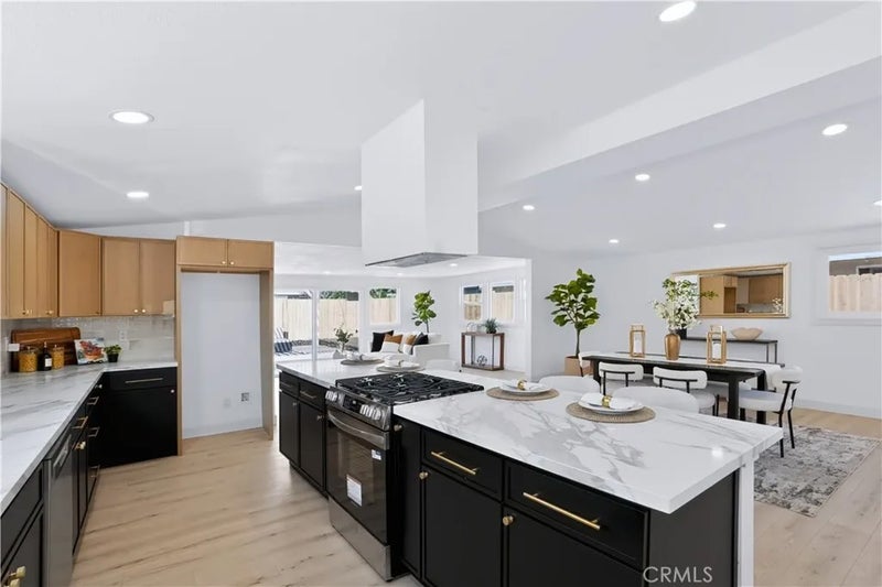 2225 Maple