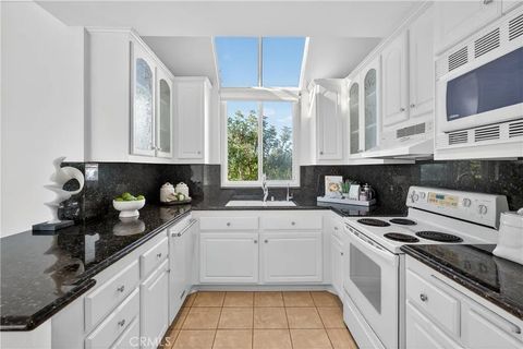 Tiny photo for 24 Los Cabos, Dana Point, CA 92629 (MLS # NP25242928)