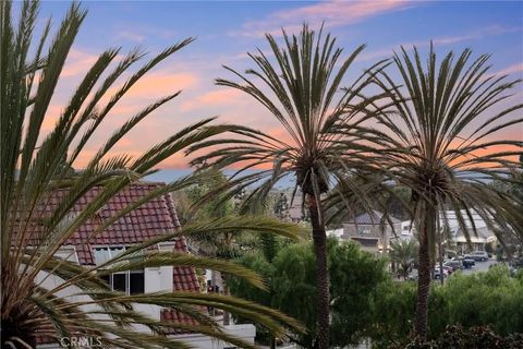 Tiny photo for 24 Los Cabos, Dana Point, CA 92629 (MLS # NP25242928)
