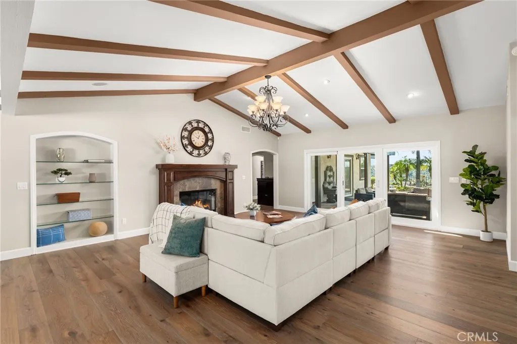 2465 Via Oeste Drive