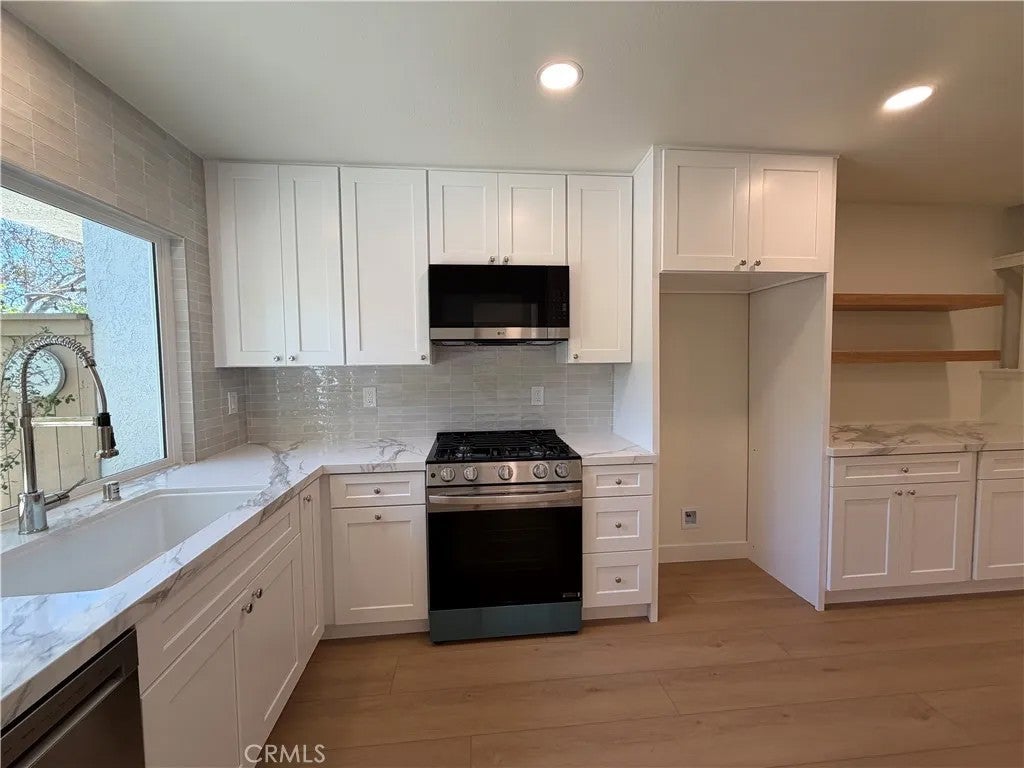 18 Clover Hill Lane 115