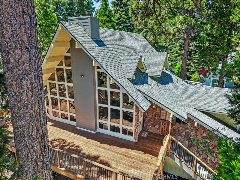 27427 Pinewood