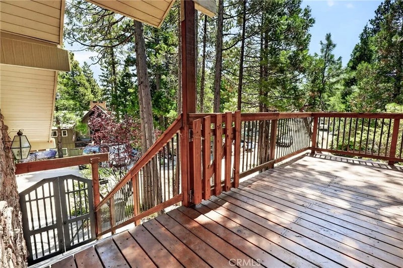 27427 Pinewood