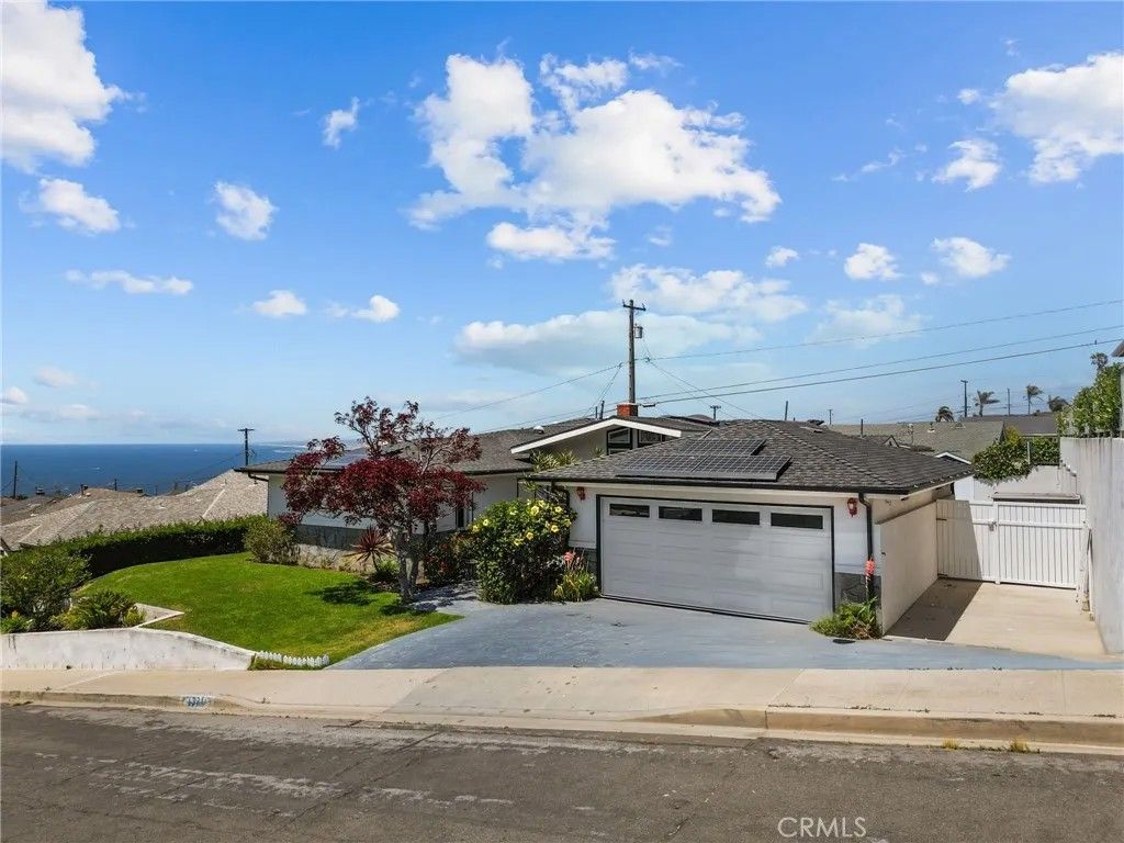 Photo of 321 Via San Sebastian, Redondo Beach, CA 90277 (MLS # SB26089820)