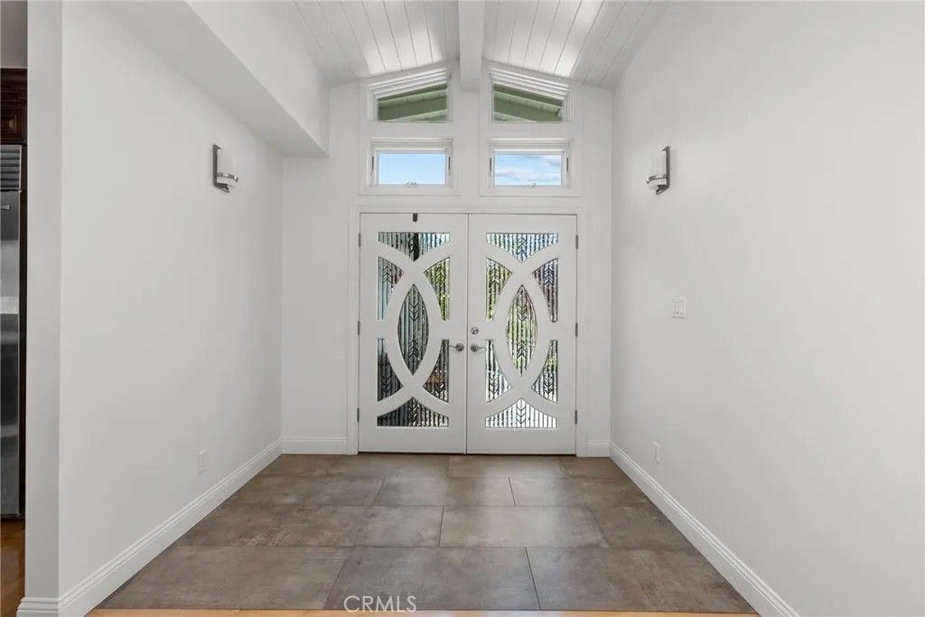 Photo of 321 Via San Sebastian, Redondo Beach, CA 90277 (MLS # SB26089820)