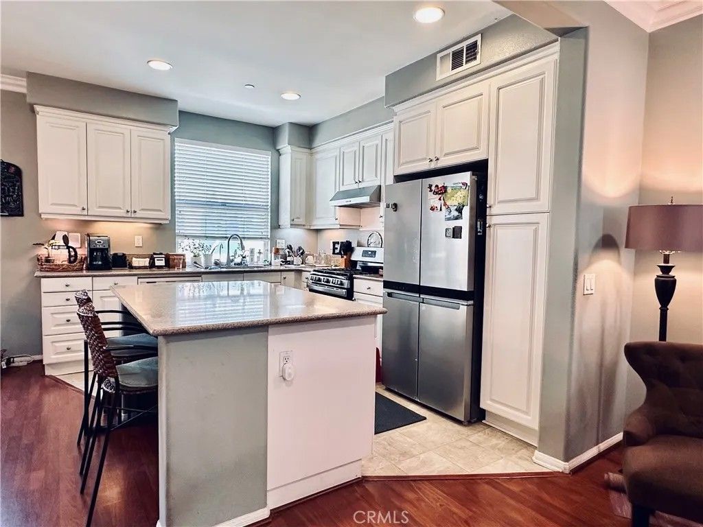 Photo of 525 N. CHARDONNAY Dr, Covina, CA 91723 (MLS # CV26057662)