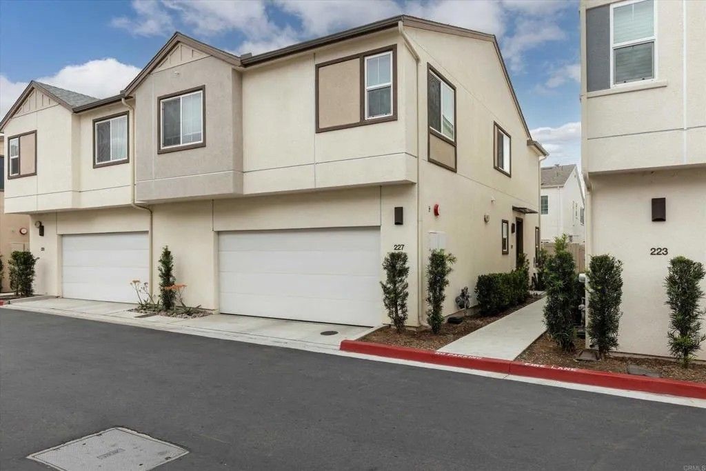 Photo of 227 Canopy Trails Place, Fallbrook, CA 92028 (MLS # NDP2601576)