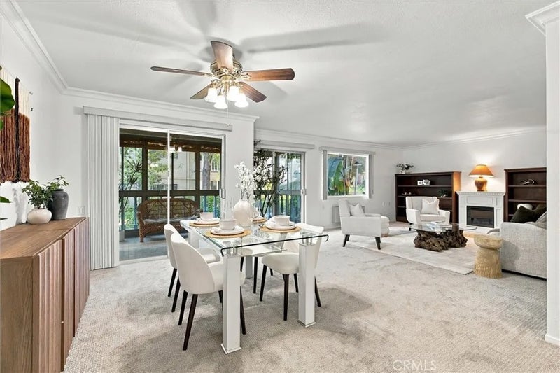 2399 Via Mariposa West