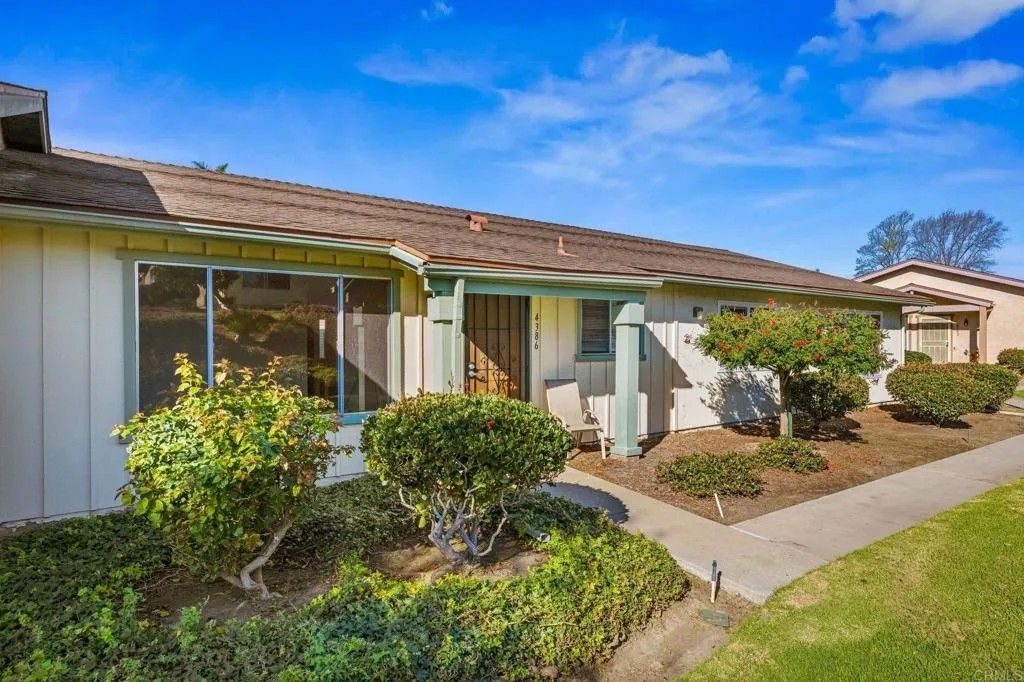 Photo of 4386 Albatross Way, Oceanside, CA 92057 (MLS # NDP2600429)