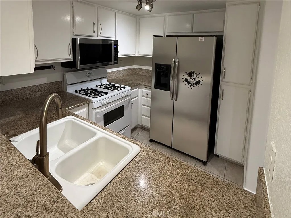 445 Ribbon Beach Way 278