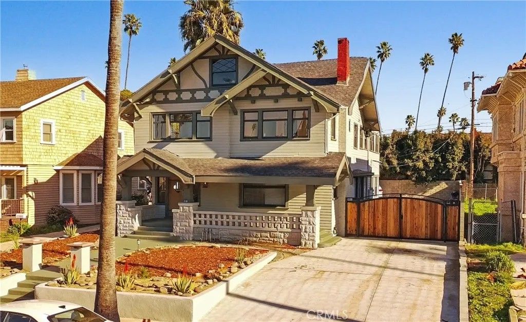 Photo of 1224 3rd Avenue, Los Angeles, CA 90019 (MLS # OC26012033)