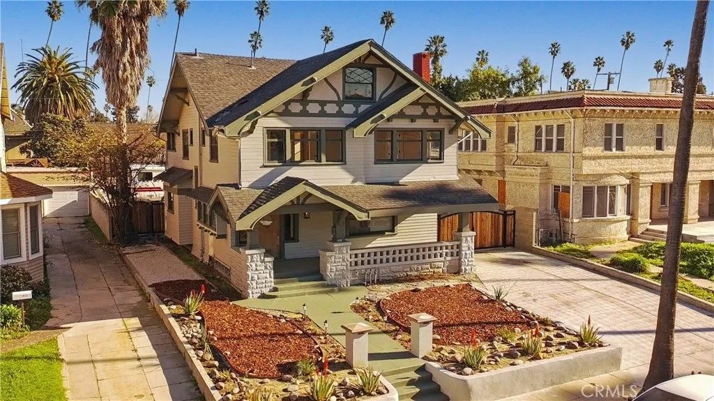 Photo of 1224 3rd Avenue, Los Angeles, CA 90019 (MLS # OC26012033)