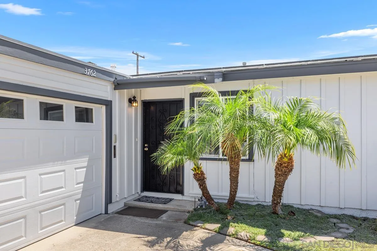 3762 Conrad Ave