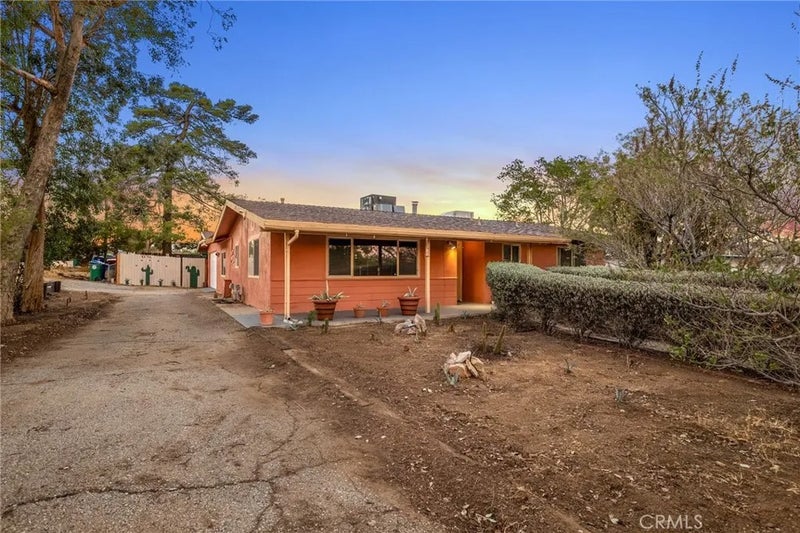 7896 Fox Trail