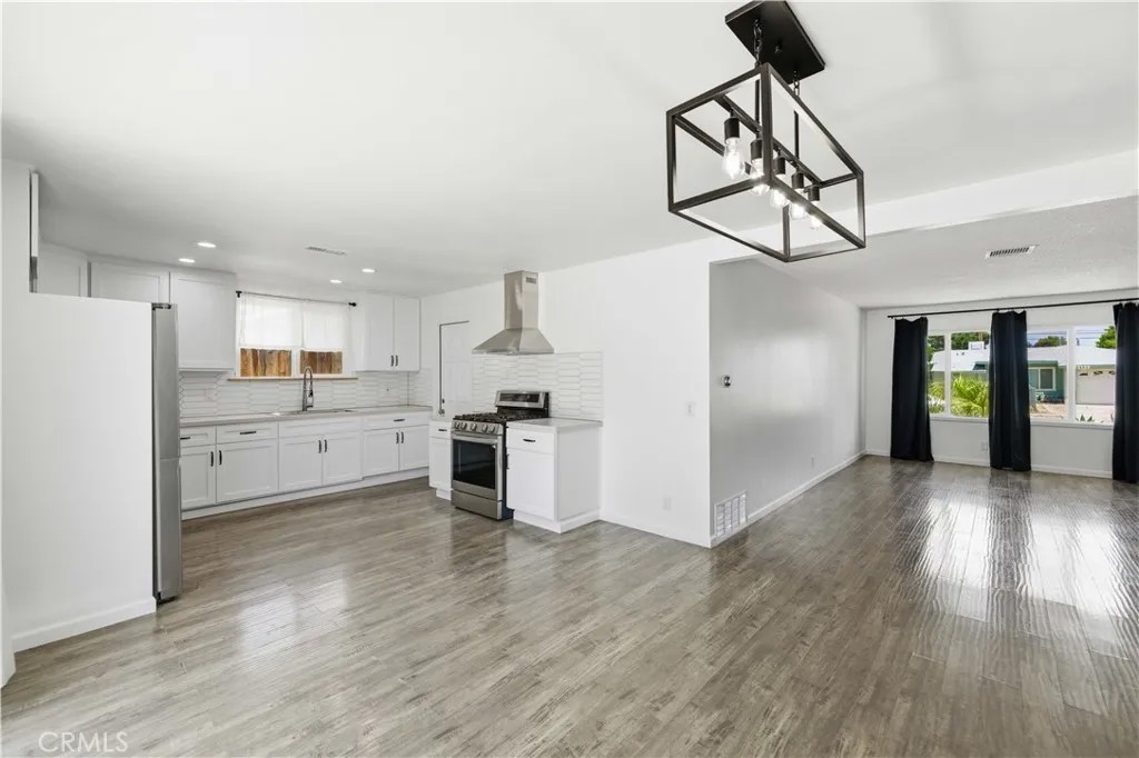 37521 Larkin