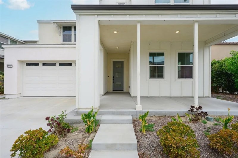 2532 E Harper