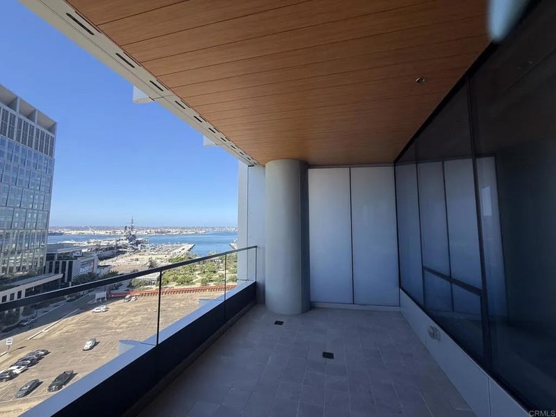 888 W E Street 1203