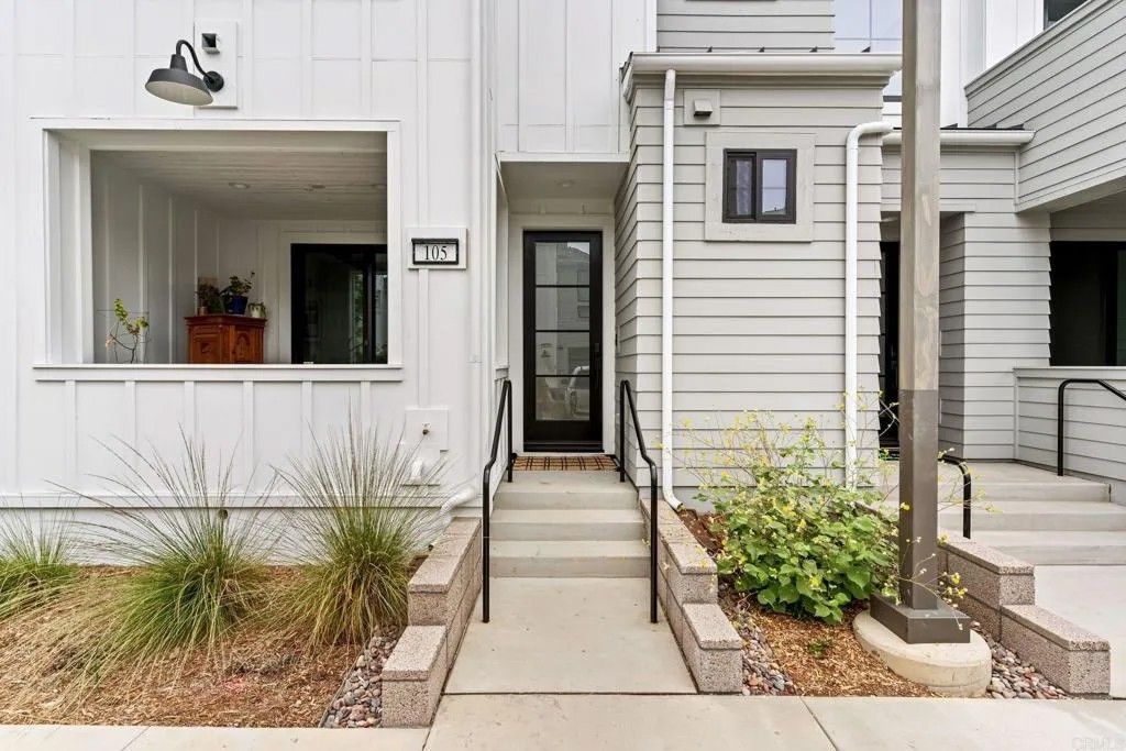 Photo of 1400 Anacona Place #105, Encinitas, CA 92024 (MLS # NDP2600010)