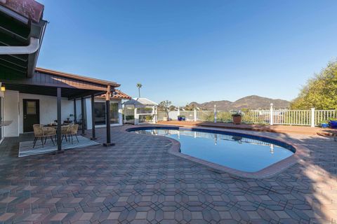 Tiny photo for 6615 Ridge Manor Ave, San Diego, CA 92120 (MLS # 250045147)