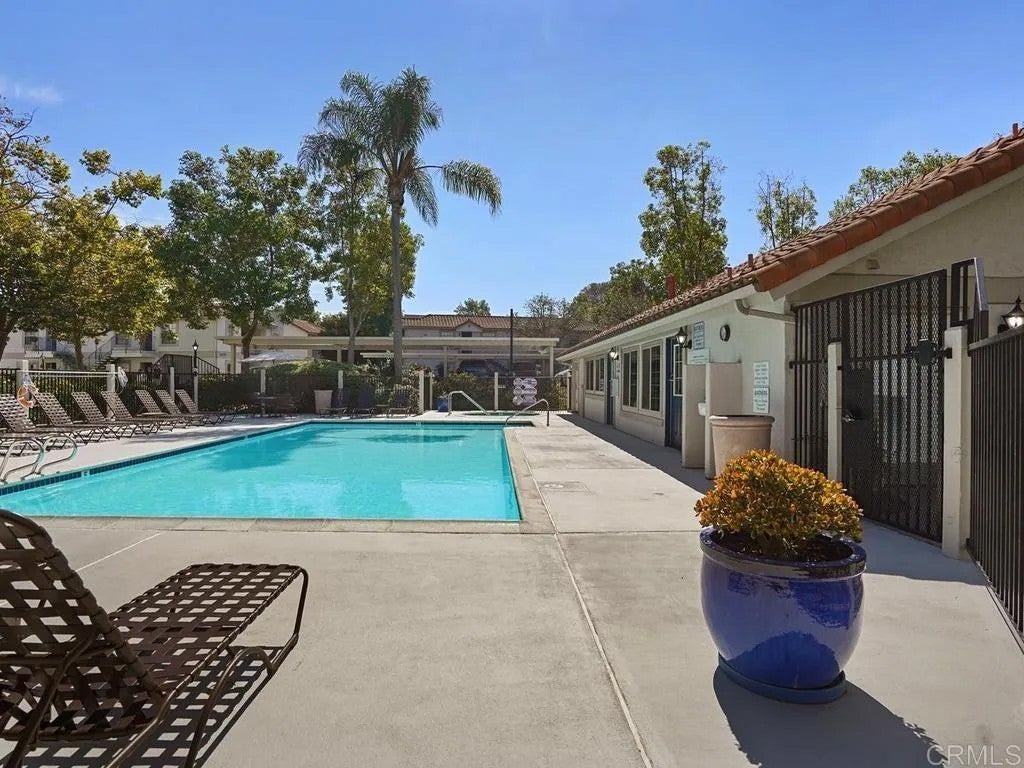 10365 Azuaga Street 172