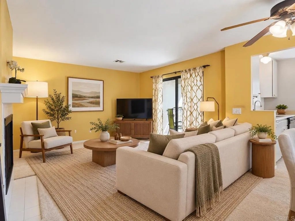 10365 Azuaga Street 172