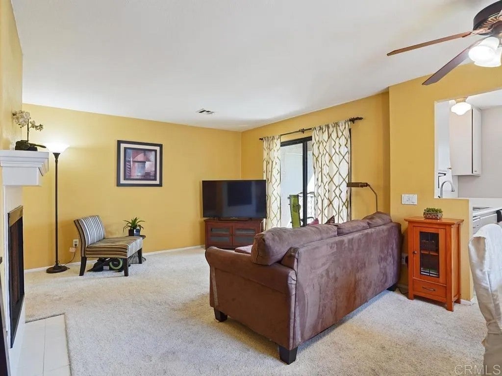 10365 Azuaga Street 172