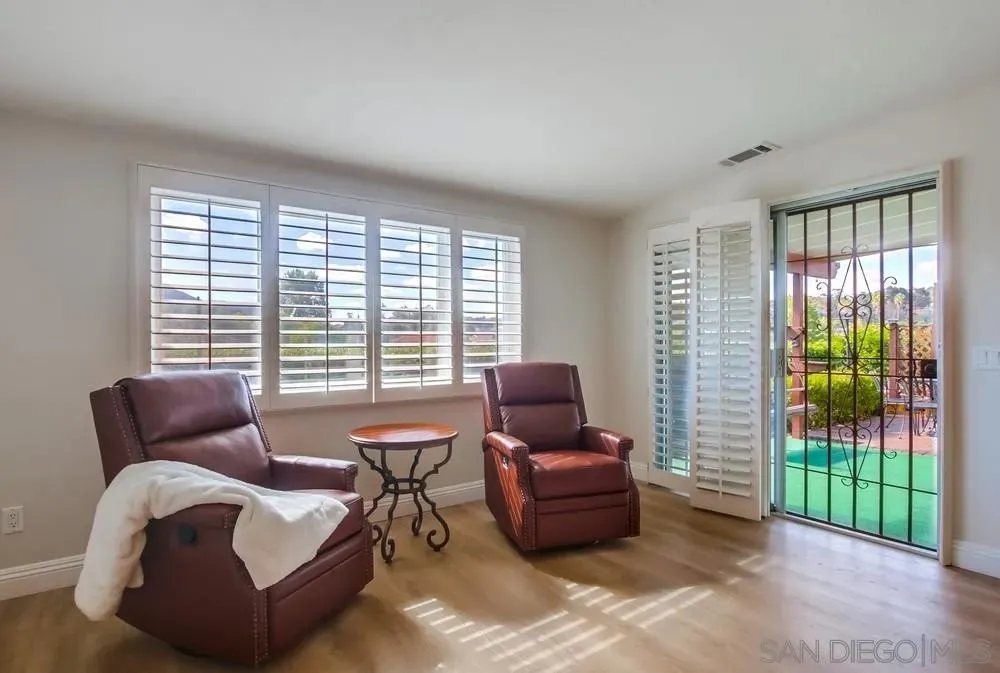 San Diego, California 92128, United States, 2 Bedrooms Bedrooms, ,2 BathroomsBathrooms,Residential,Active,222720