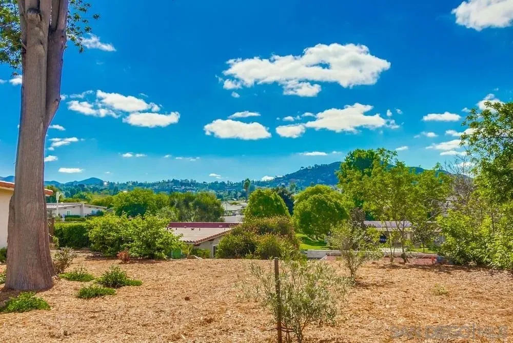 San Diego, California 92128, United States, 2 Bedrooms Bedrooms, ,2 BathroomsBathrooms,Residential,Active,222720