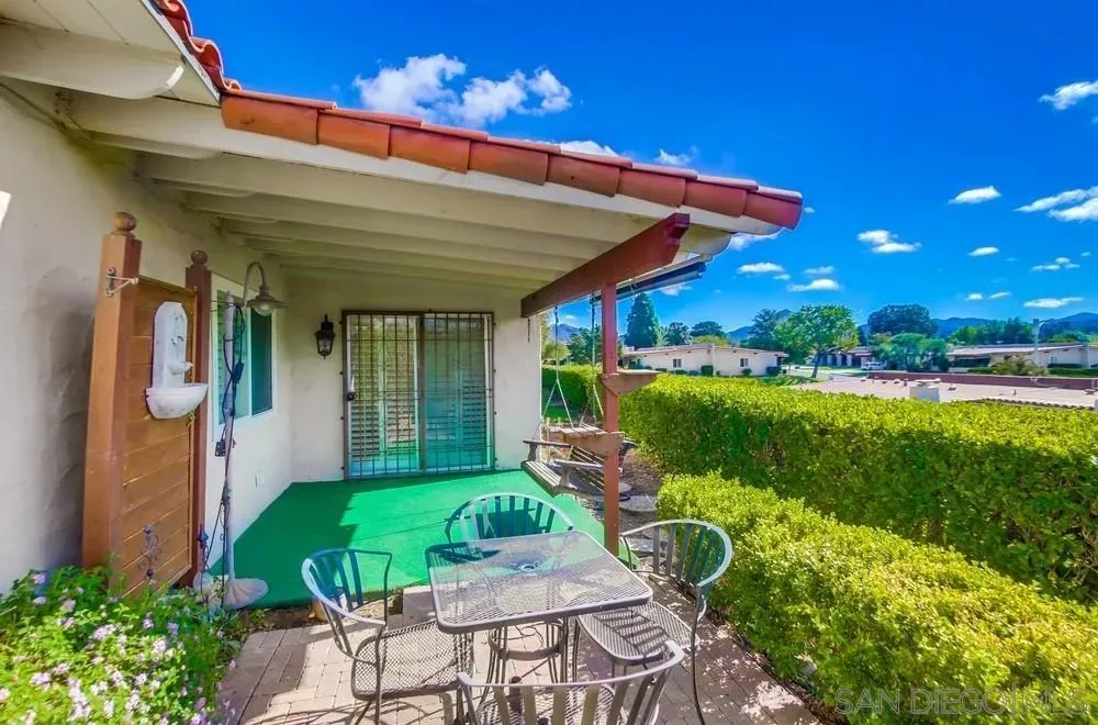 San Diego, California 92128, United States, 2 Bedrooms Bedrooms, ,2 BathroomsBathrooms,Residential,Active,222720