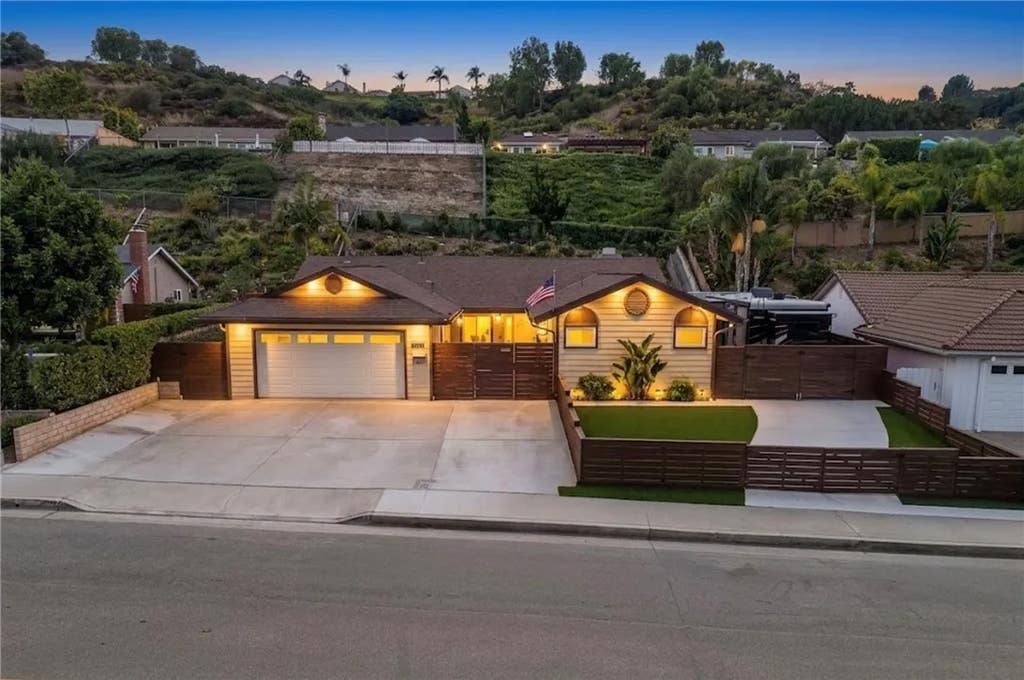 Photo of 24752 La Plata DR, Laguna Niguel, CA 92677 (MLS # OC26185022)
