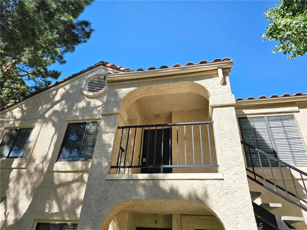 2554 Olive Drive 10