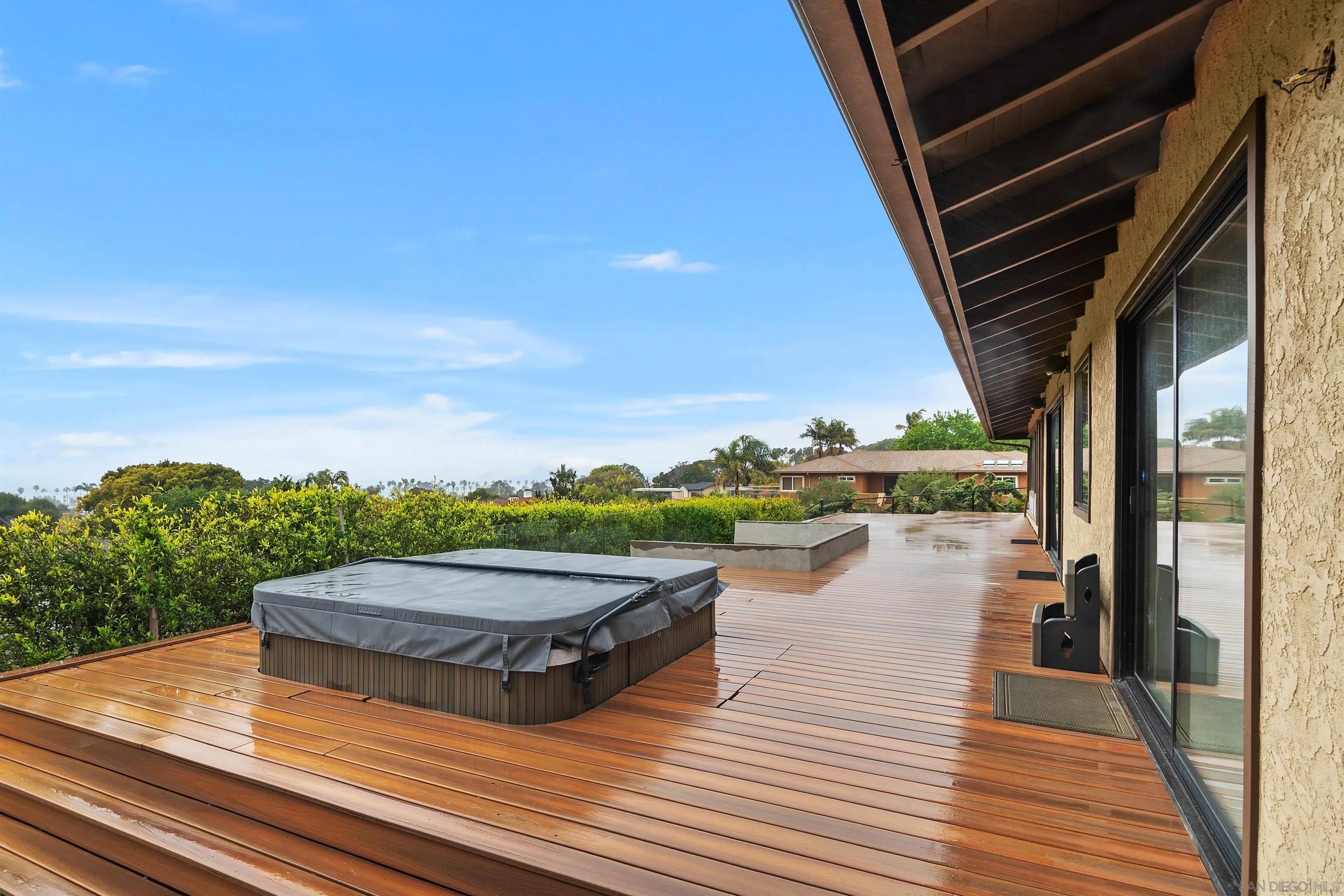 2435 Paseo Dorado